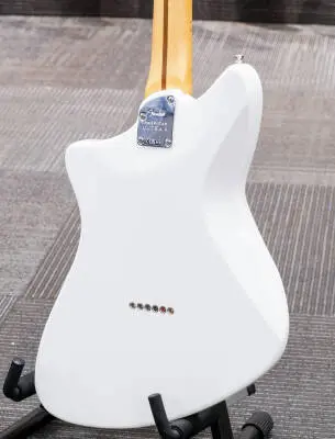 Fender - American Ultra II Meteora, Maple Fingerboard - Avalanche 2